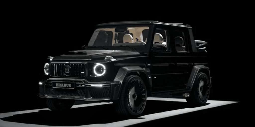 Ce Classe G peut affronter les terrains difficiles, mais ses 800 chevaux et son toit ouvrant racontent une tout autre ambition