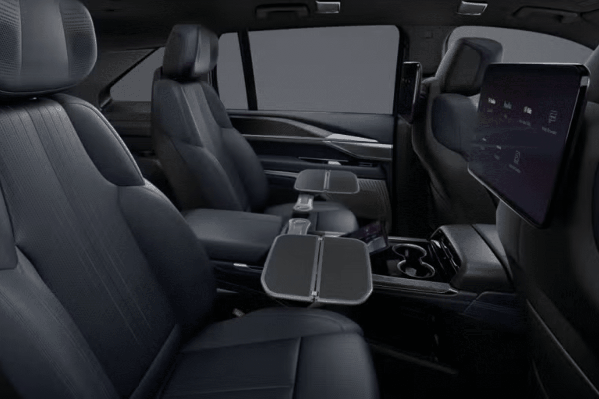 Cadillac Escalade IQ 2025-2026 vue intérieure