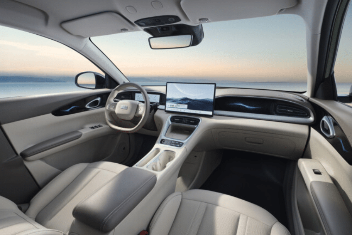 Geely E2 vue du volant