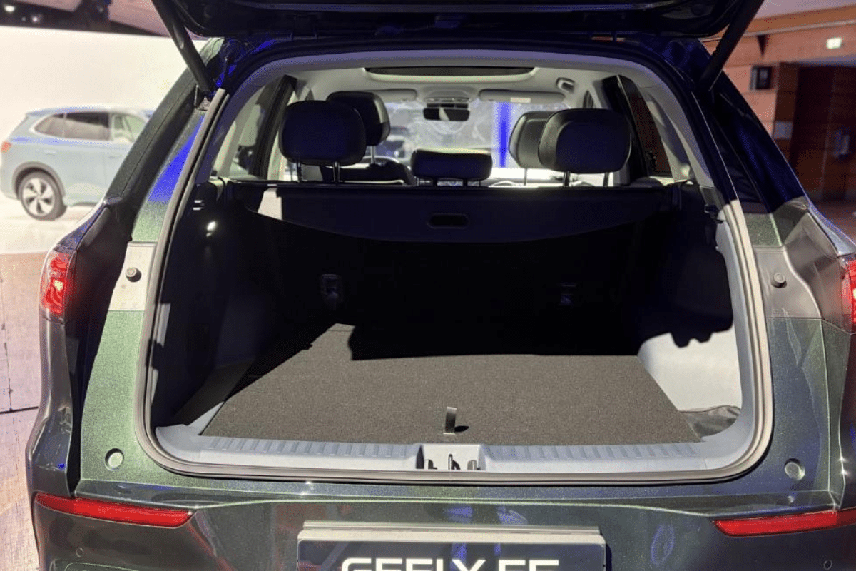 Geely E5 vue du coffre