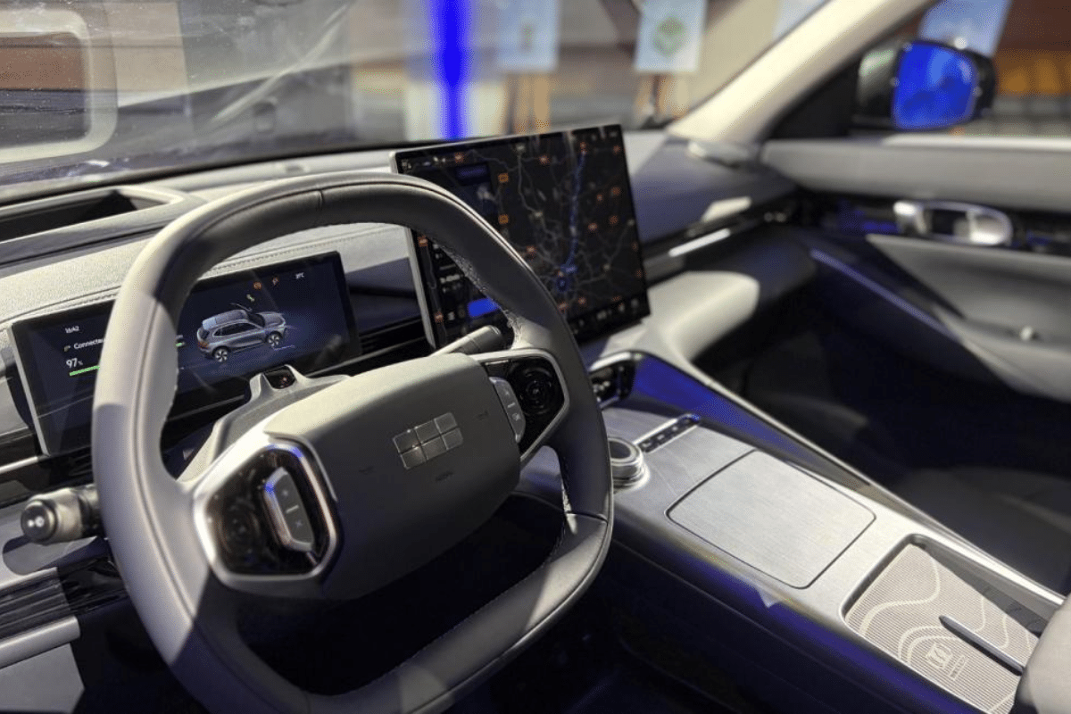 Geely E5 vue du volant