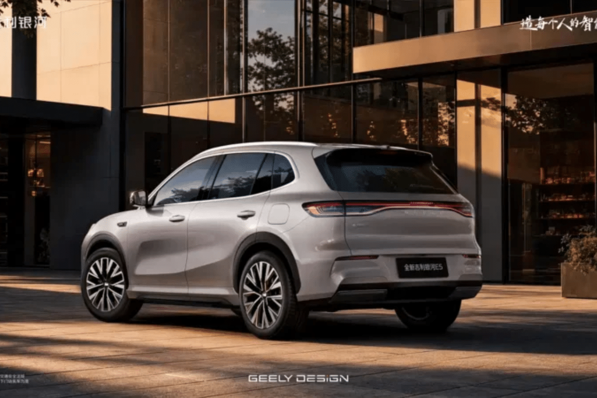 Geely EX5 vue arrière
