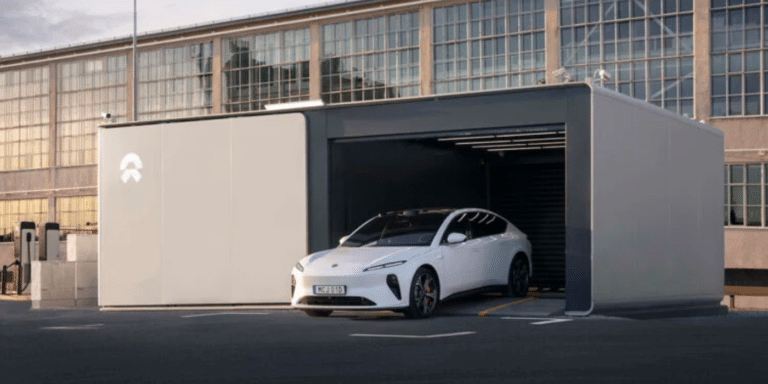 L’échange de batteries coûte une fortune, Nio ouvre 30 % de son réseau à Geely pour accélérer son déploiement
