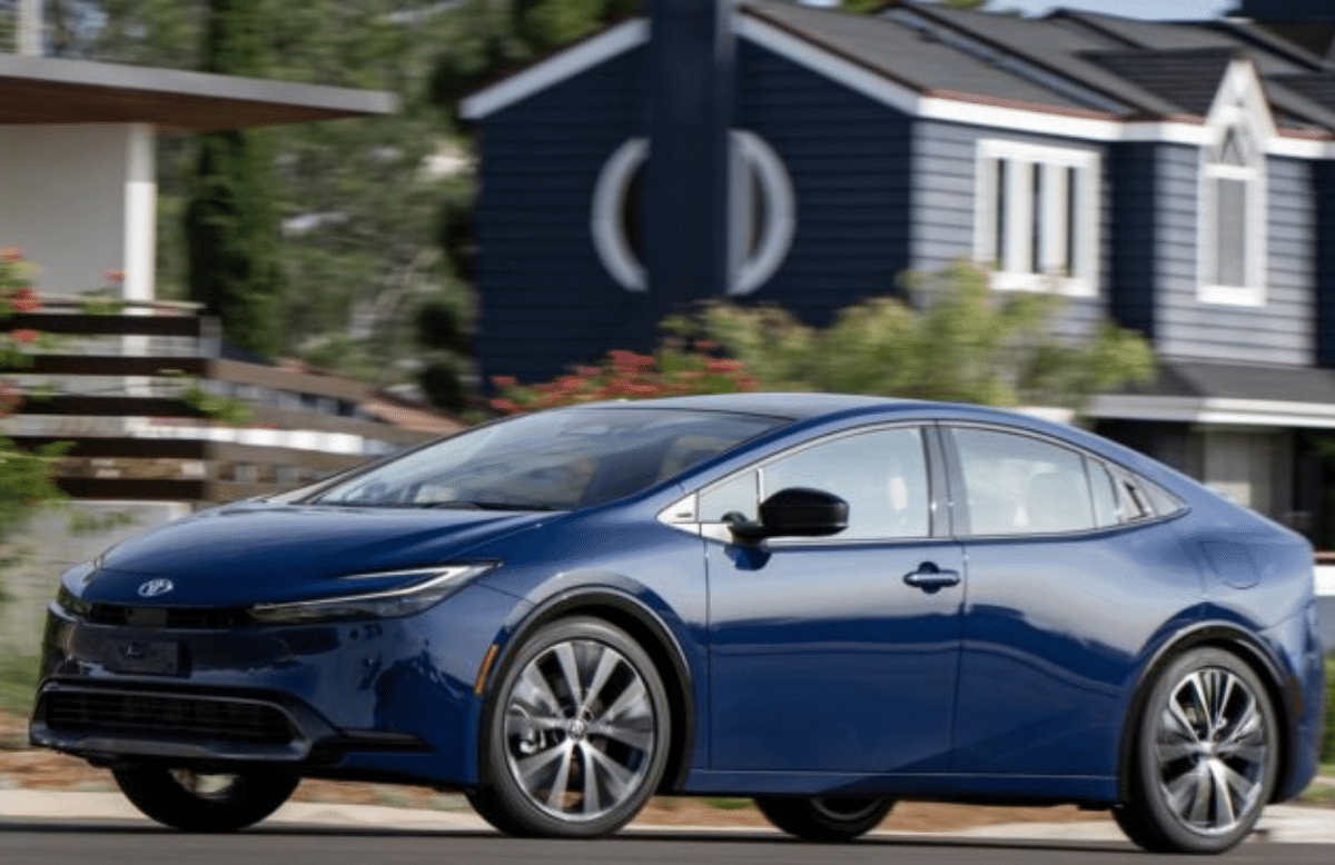 Toyota Prius vue de profil