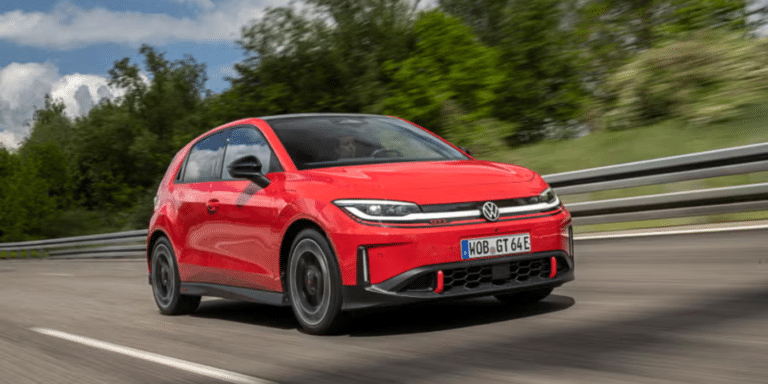 Volkswagen voulait reconquérir l’Europe avec une électrique abordable, l’ID. Polo se vend maintenant plus vite qu’elle ne peut être produite