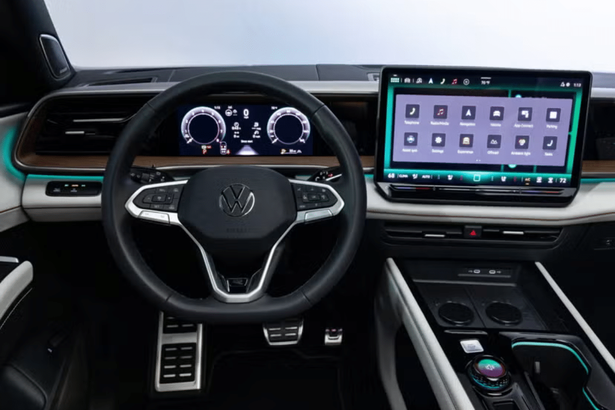 @Volkswagen : Atlas 2027 vue du volant