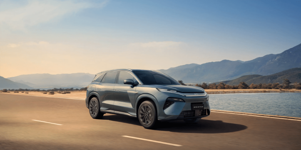 La recharge en 9 minutes du BYD Atto 8 dépend de bornes 1 500 kW que la France devra encore attendre sur ses autoroutes