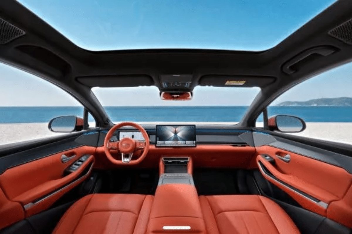 BYD Atto 8 vue intérieure