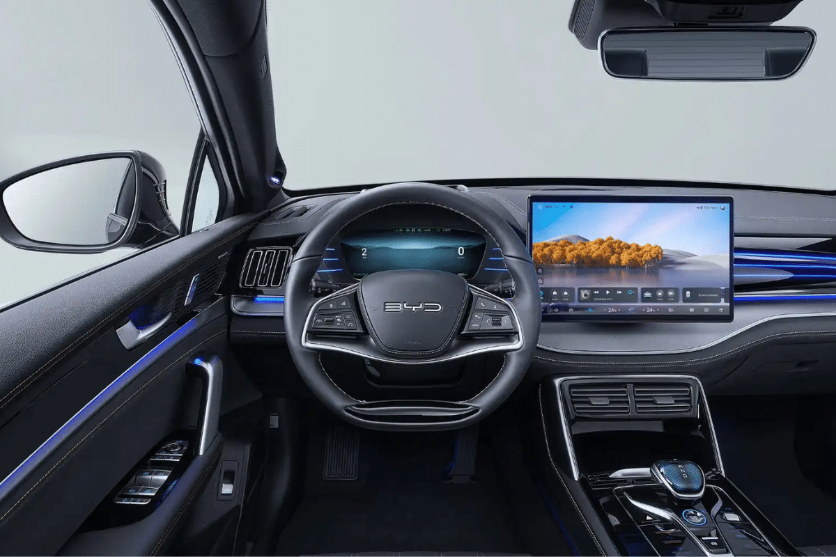 BYD Tang design intérieur