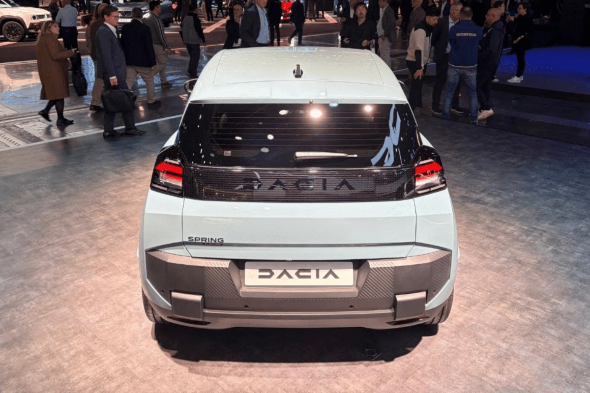 Dacia Spring vue arrière