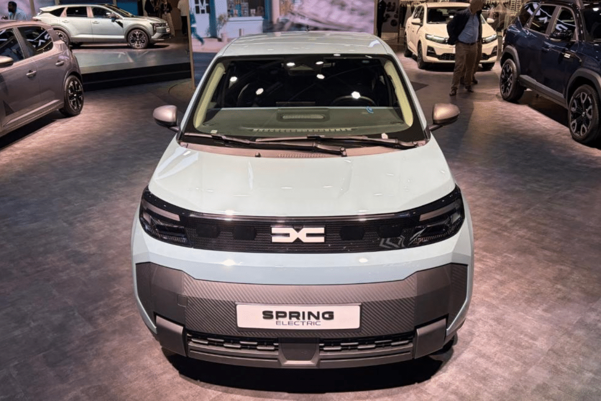 Dacia Spring vue de devant
