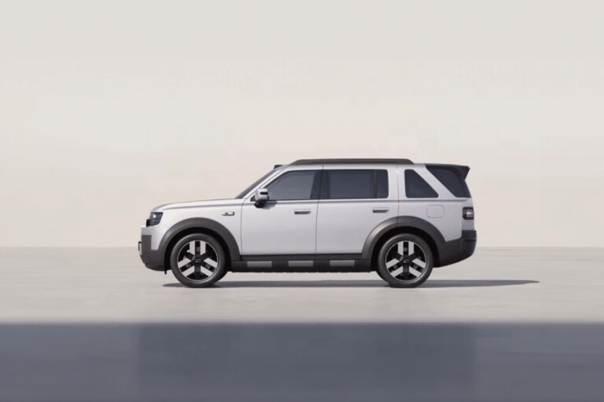 Freelander 8 vue de profil