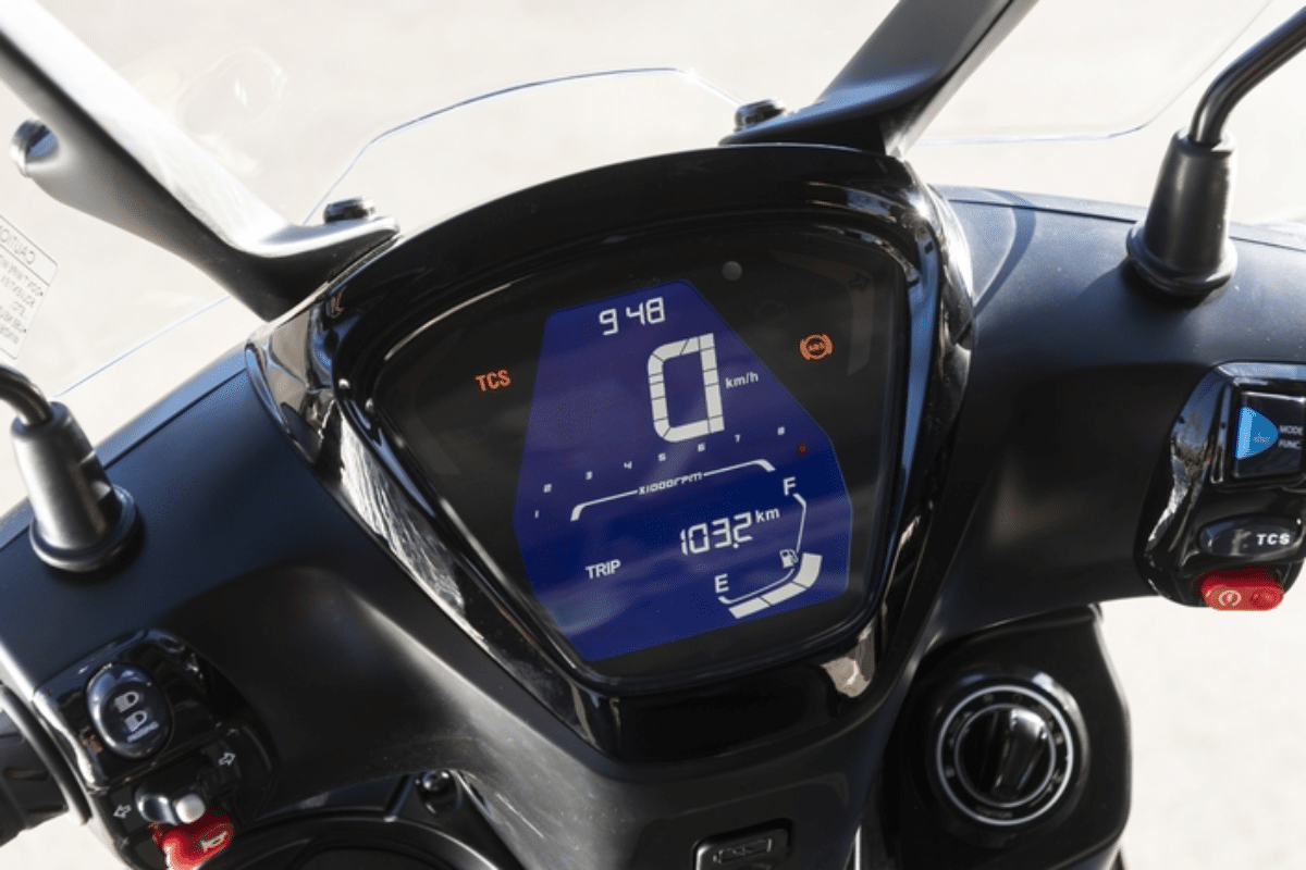 Kymco People R vue compteur
