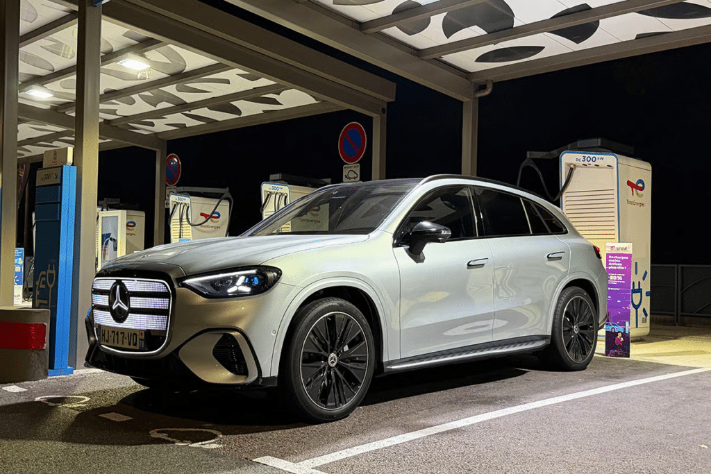 Mercedes bat son record trimestriel de voitures électriques, avec 68 400 exemplaires écoulés dans le monde