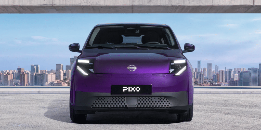 La Nissan Pixo passe de 15 % à 80 % en 28 minutes : la charge rapide de série devient son atout face à la Twingo