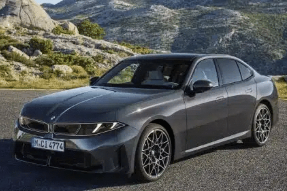 BMW Série 3 vue de face
