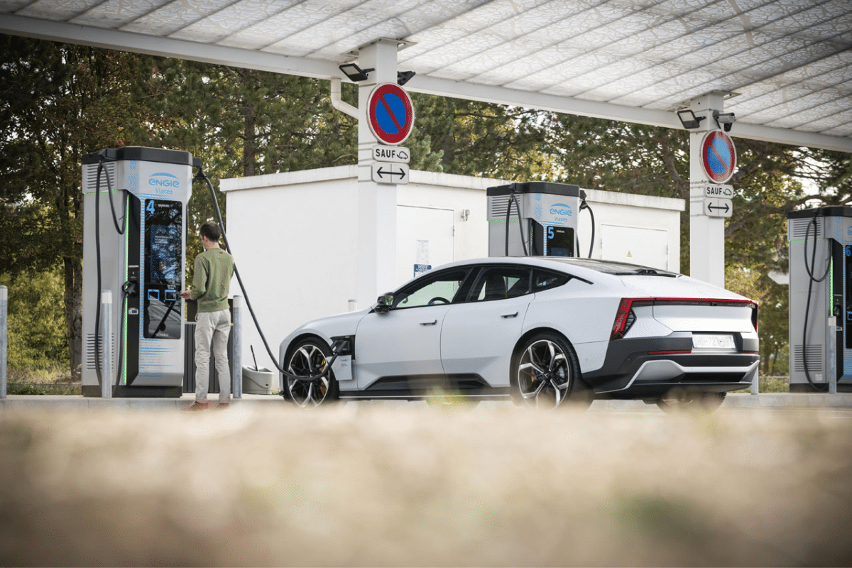 Polestar 5 vue de profil