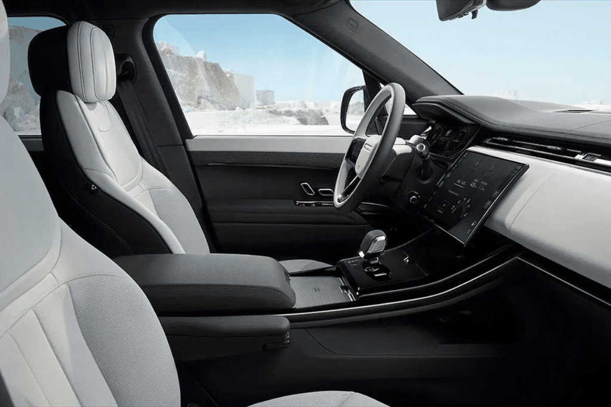 Range Rover Sport Electric vue intérieure