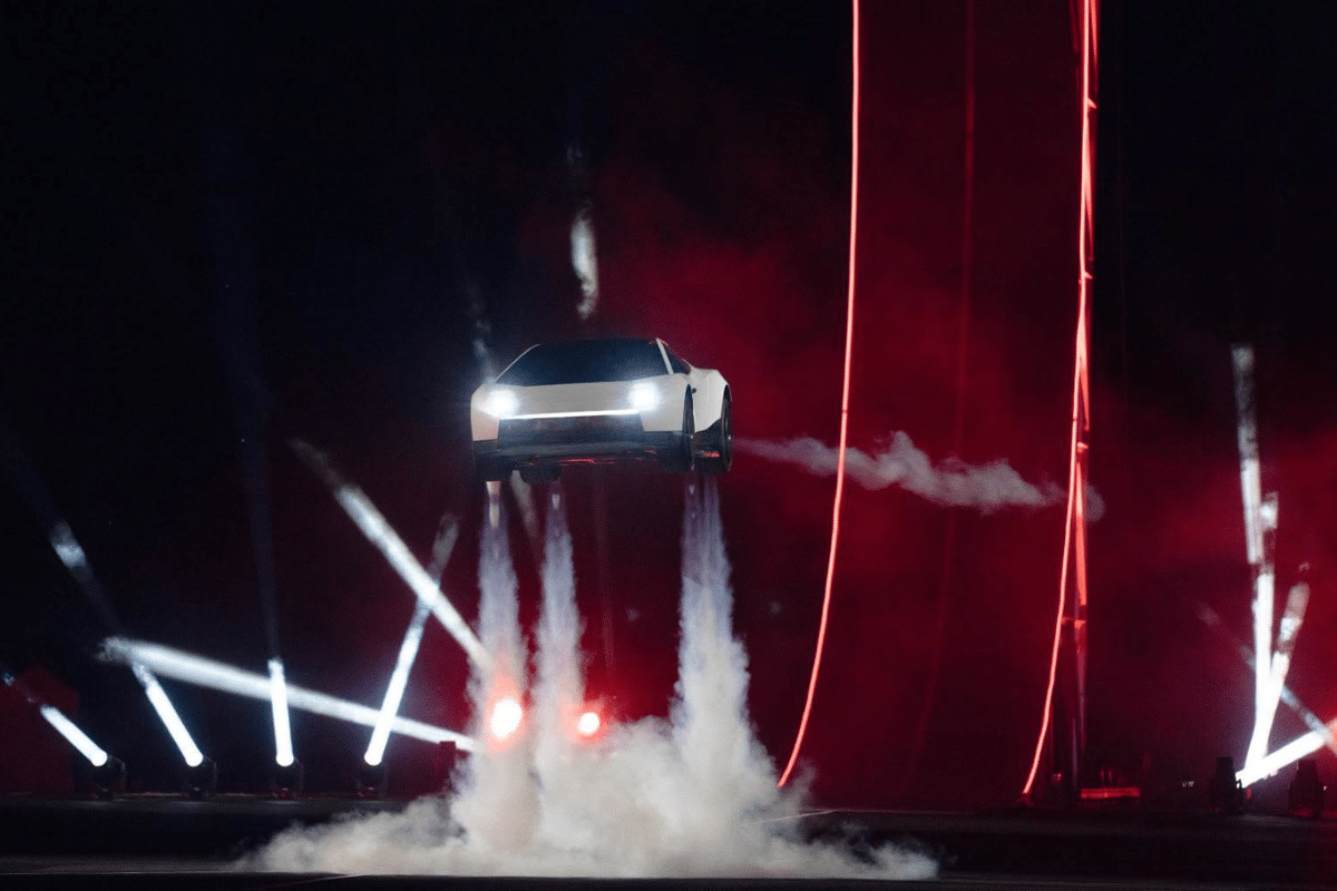 Tesla Roadster vue à l'atterrissage