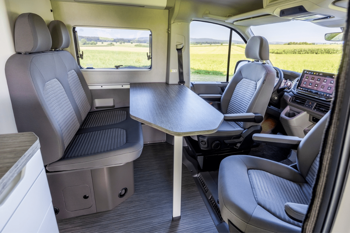 Volkswagen Grand California 2027 vue intérieure